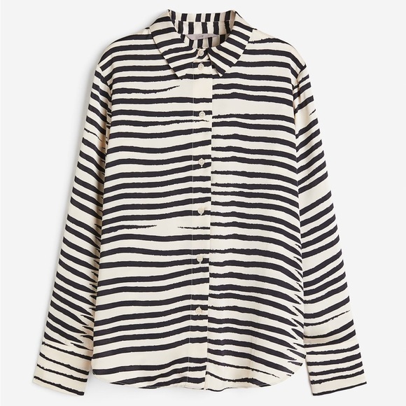 H&M Tops - Black and White Zebra Print Long Sleeve Button Down Shirt